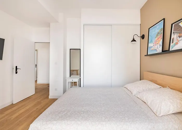 Les Lofts De Saint Clair Un Balcon A Toulon Loft 4Ch Clim 8 Pax Max