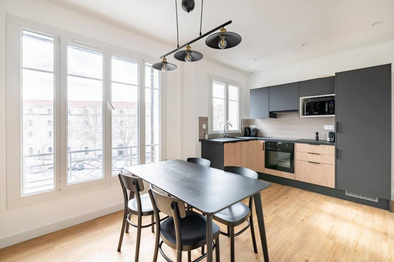 Les Lofts De Saint Clair Un Balcon A Toulon Loft 4Ch, Clim, 5 Smart Tv, 2 Salles D'Eau, 2Wc, 8 Pax Max Appartamento